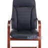 офисное Бюрократ T-9923WALNUT-AV/BL на полозьях низкая спинка черный обивка кожа каркас металл в Москве и РФ